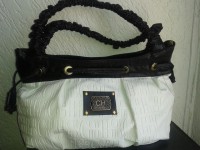 Bolsa CH Blanco y Negro 